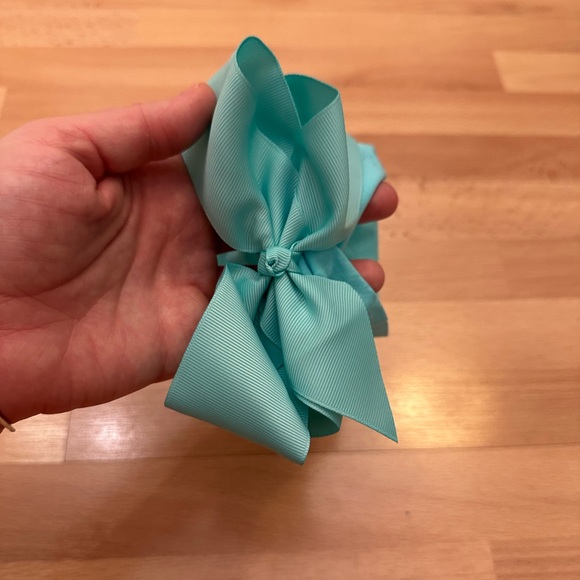 4.5 inch dark mint green gingham bow on a stretchy headband - Picture 2 of 6
